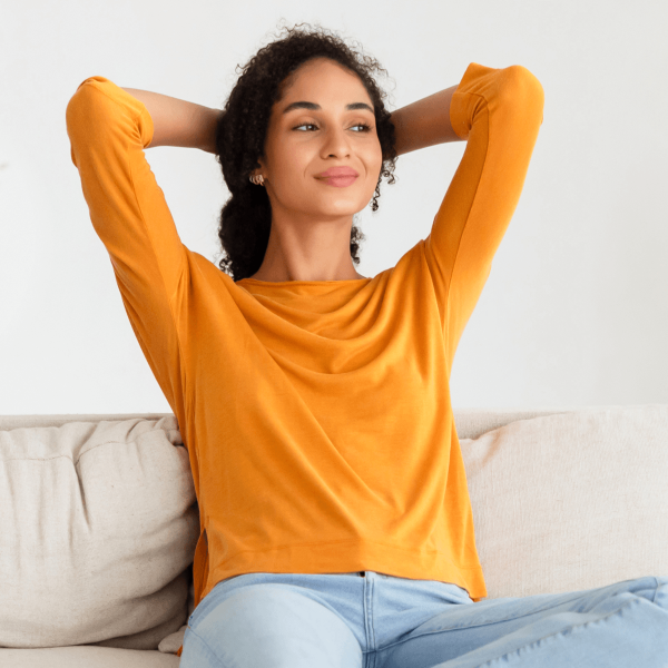 Femme se relaxant